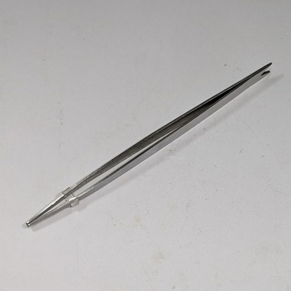 [While supplies last] Stainless tweezers No.667