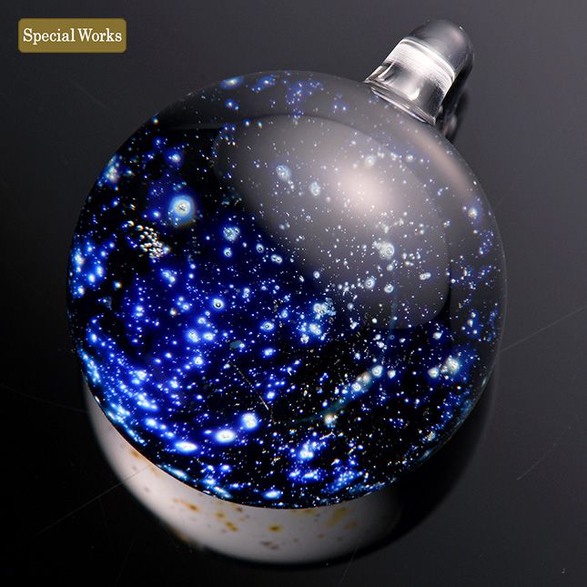 宇宙ガラスペンダント（ネビュラ）