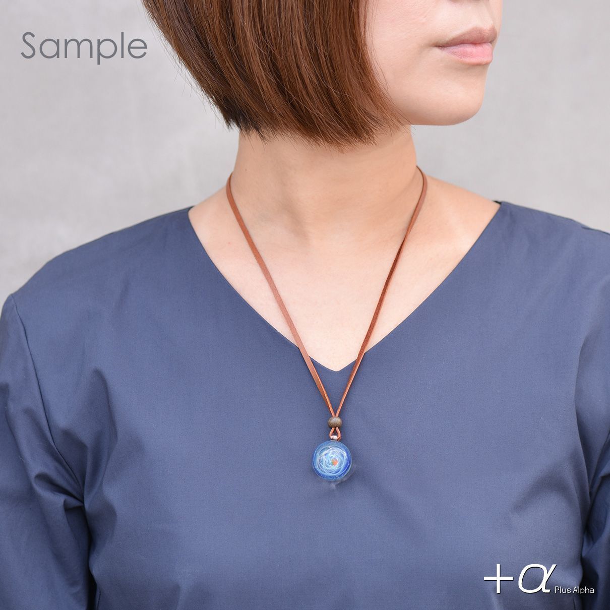 SpaceGlassPendant-black Opal