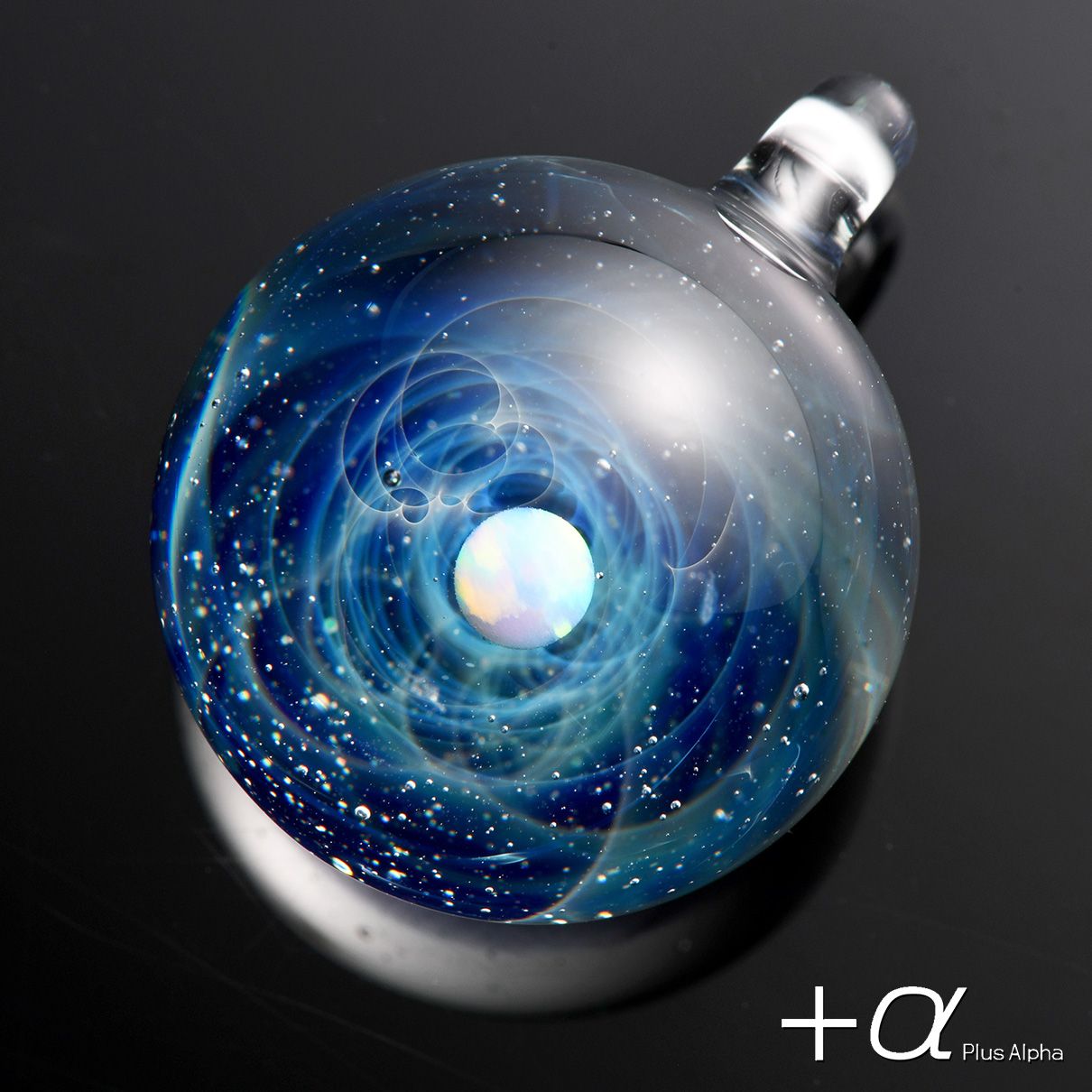 宇宙ガラス ペンダント ホワイトオパール