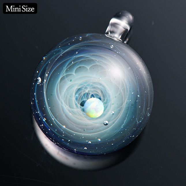 宇宙ガラスペンダントＭｉｎｉホワイトオパール