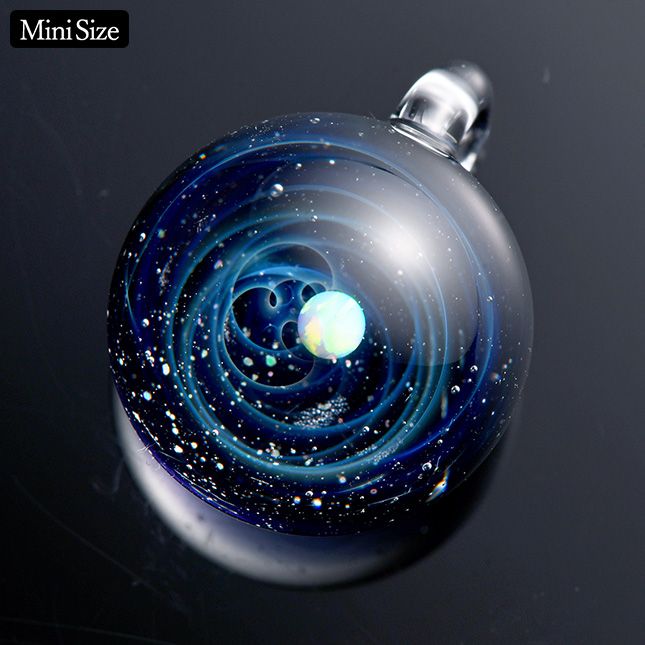 宇宙ガラスペンダントＭｉｎｉホワイトオパール