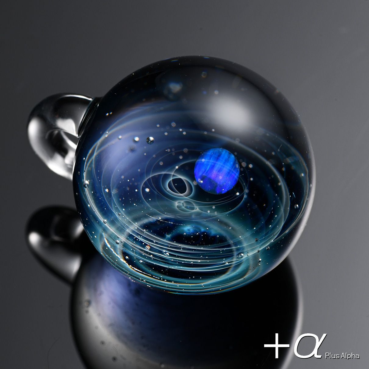 宇宙ガラスペンダント（クリスタルオパール）