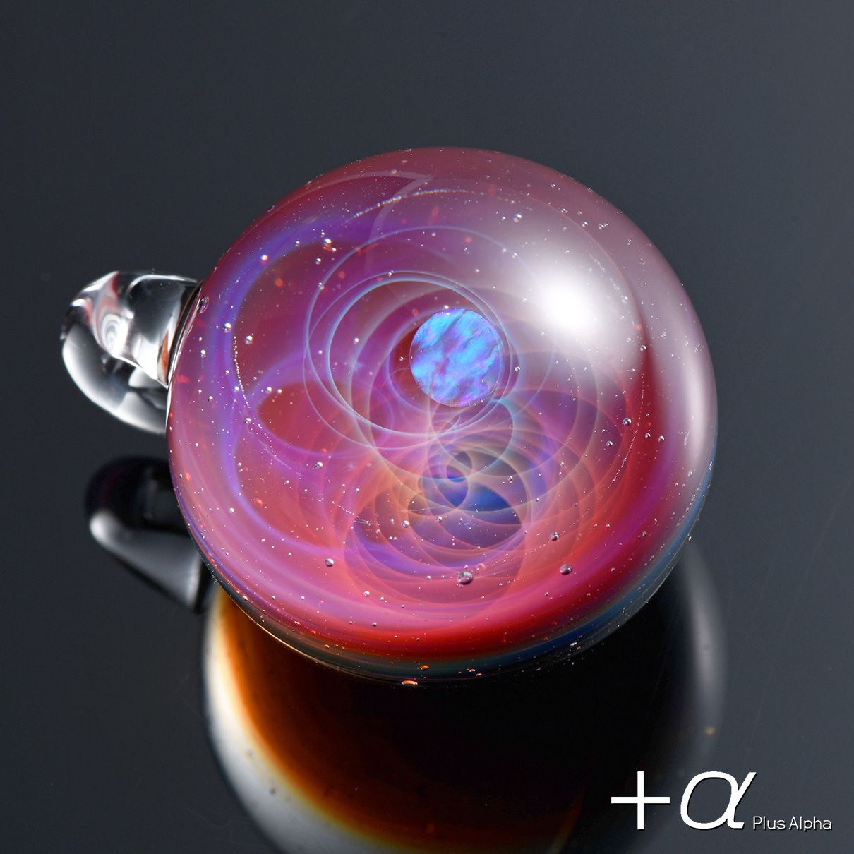 宇宙ガラスペンダント（クリスタルオパール）