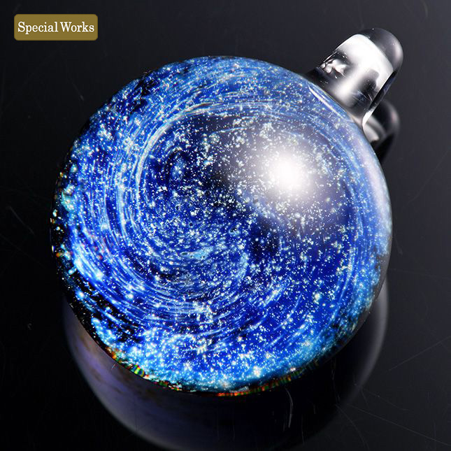 宇宙ガラスペンダント（ネビュラ）