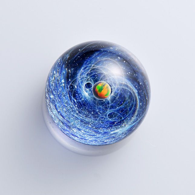 宇宙ガラスブレスレット（ブラックオパール）