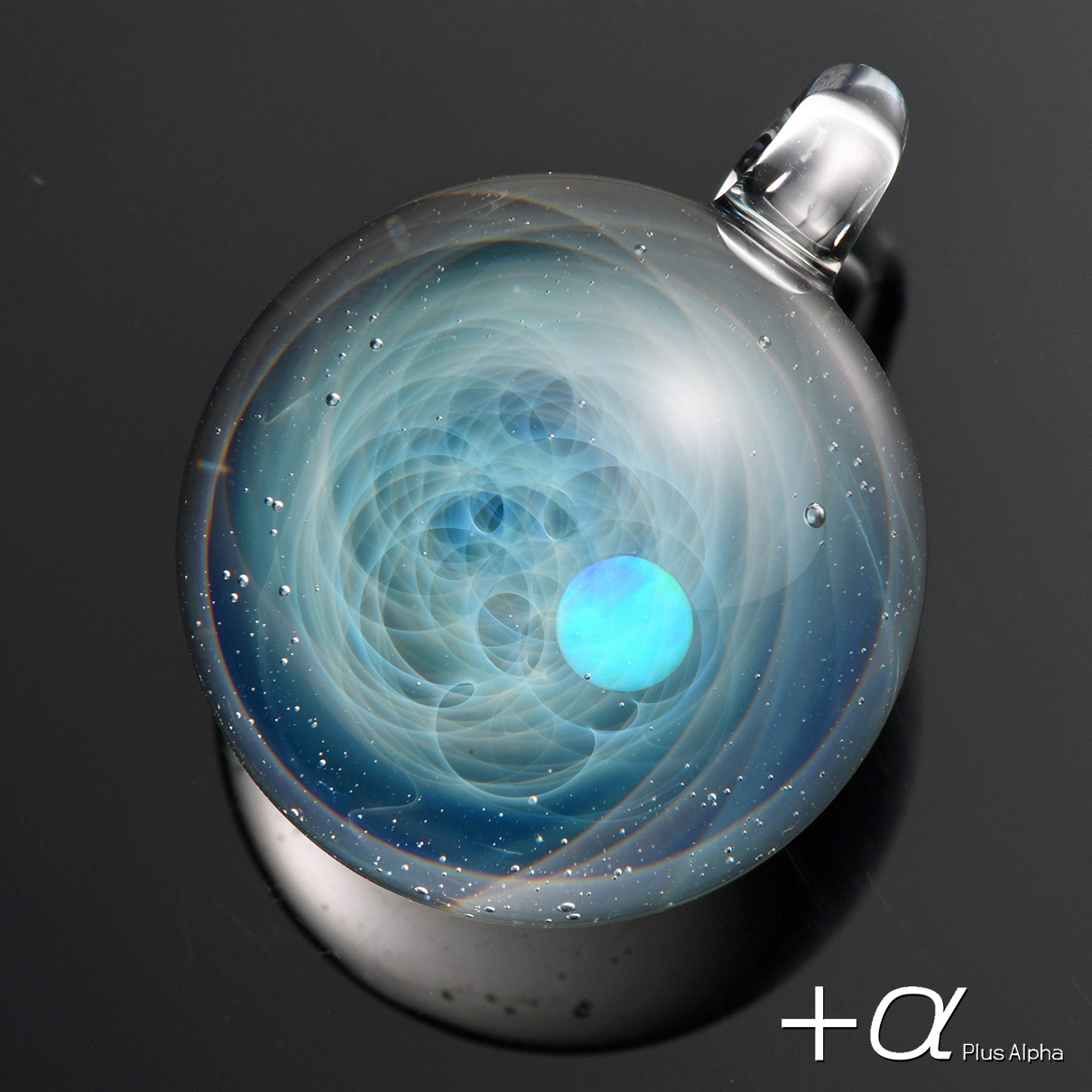 takumu オンラインストア | 宇宙ガラスペンダント（クリスタルオパール）