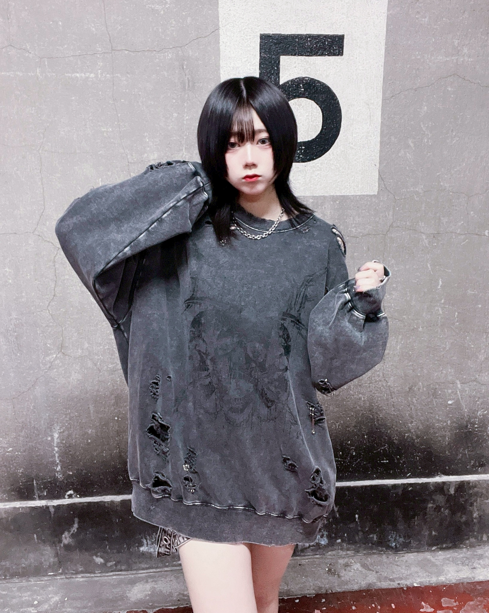 [REFLEM] Skull Print Damaged Pullover