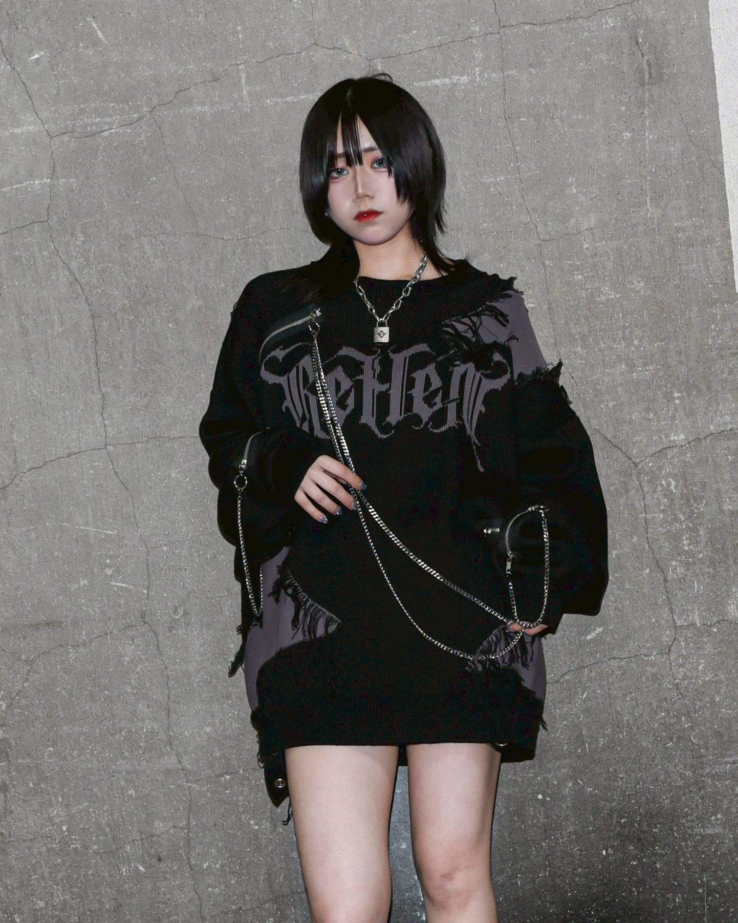 [REFLEM] Damaged Knit Pullover with Chain