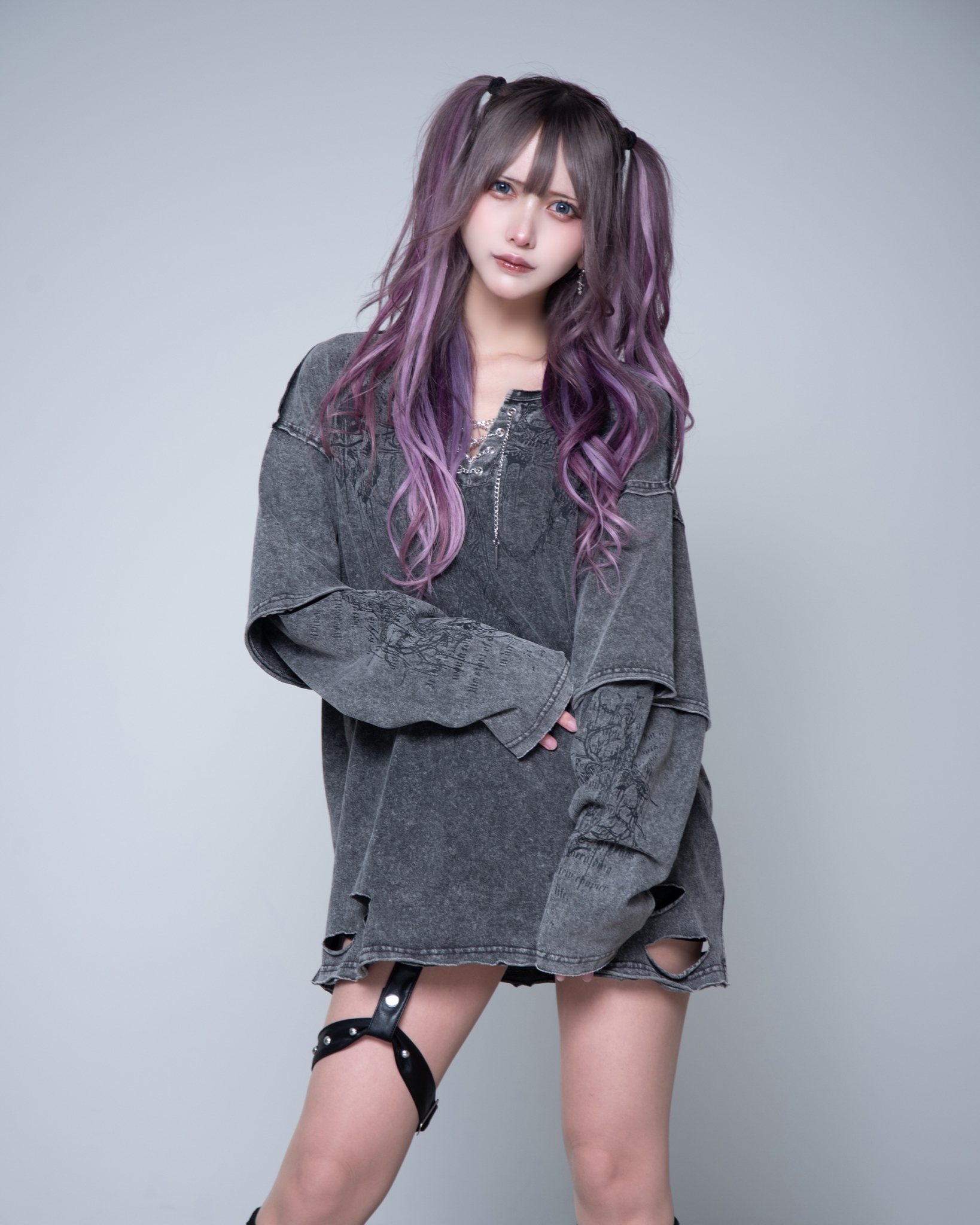 [REFLEM] Grunge Layered Long-Sleeve Tee