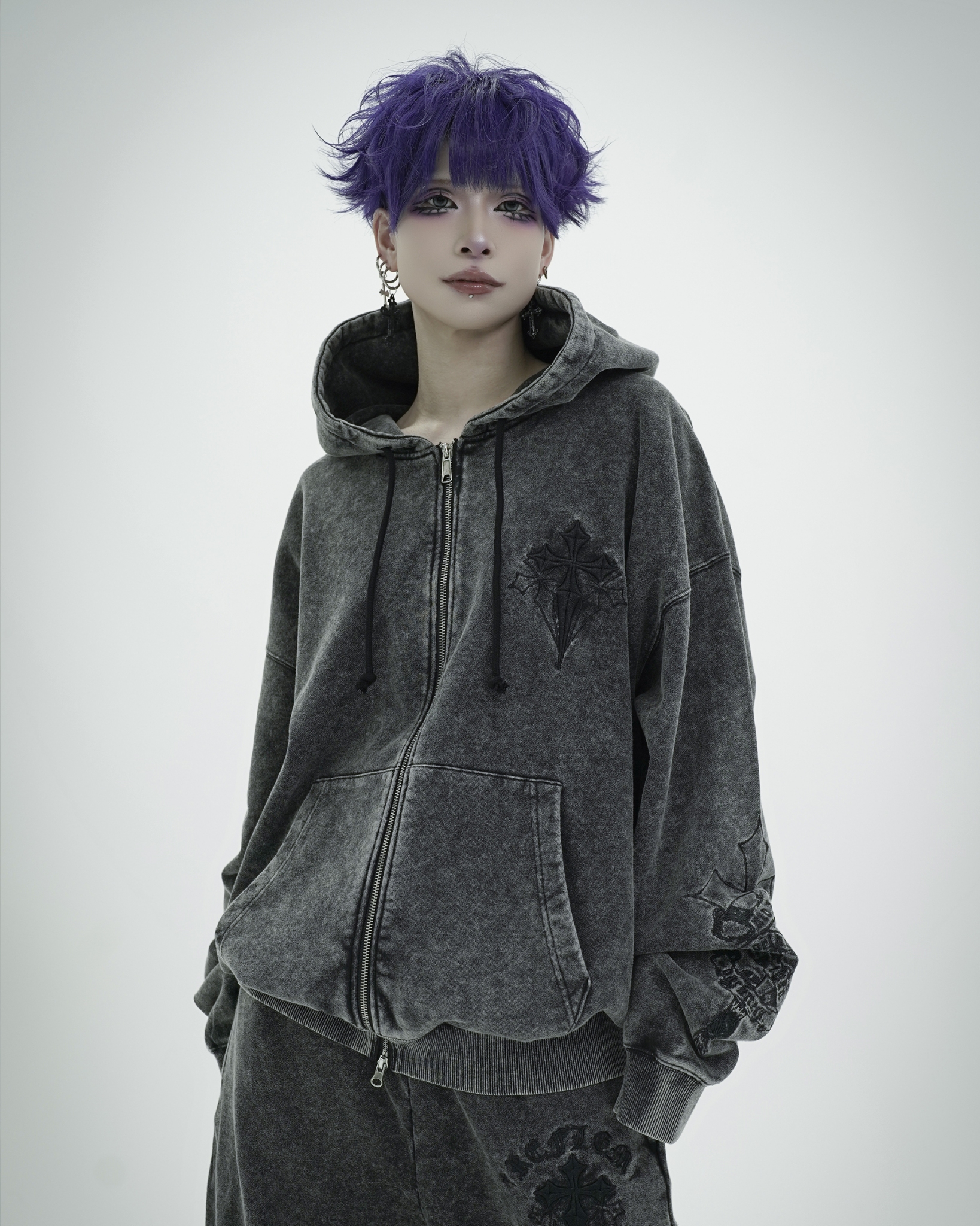 [REFLEM] Cross Embroidered Zip-Up Hoodie