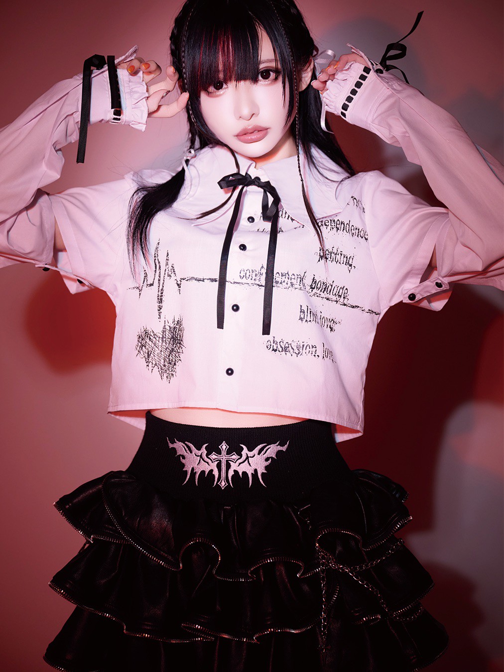 [Grrr the Lipper] Bat Collar † Blind Love Blouse †
