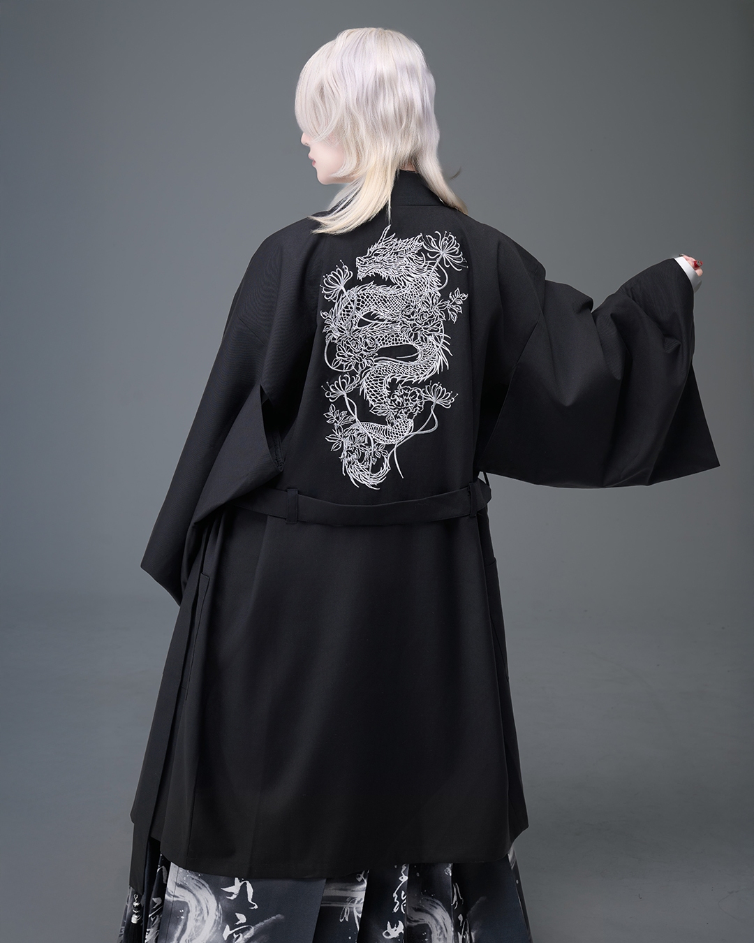 [AdaNous] Flying Dragon in the Sky Embroidered Cardigan