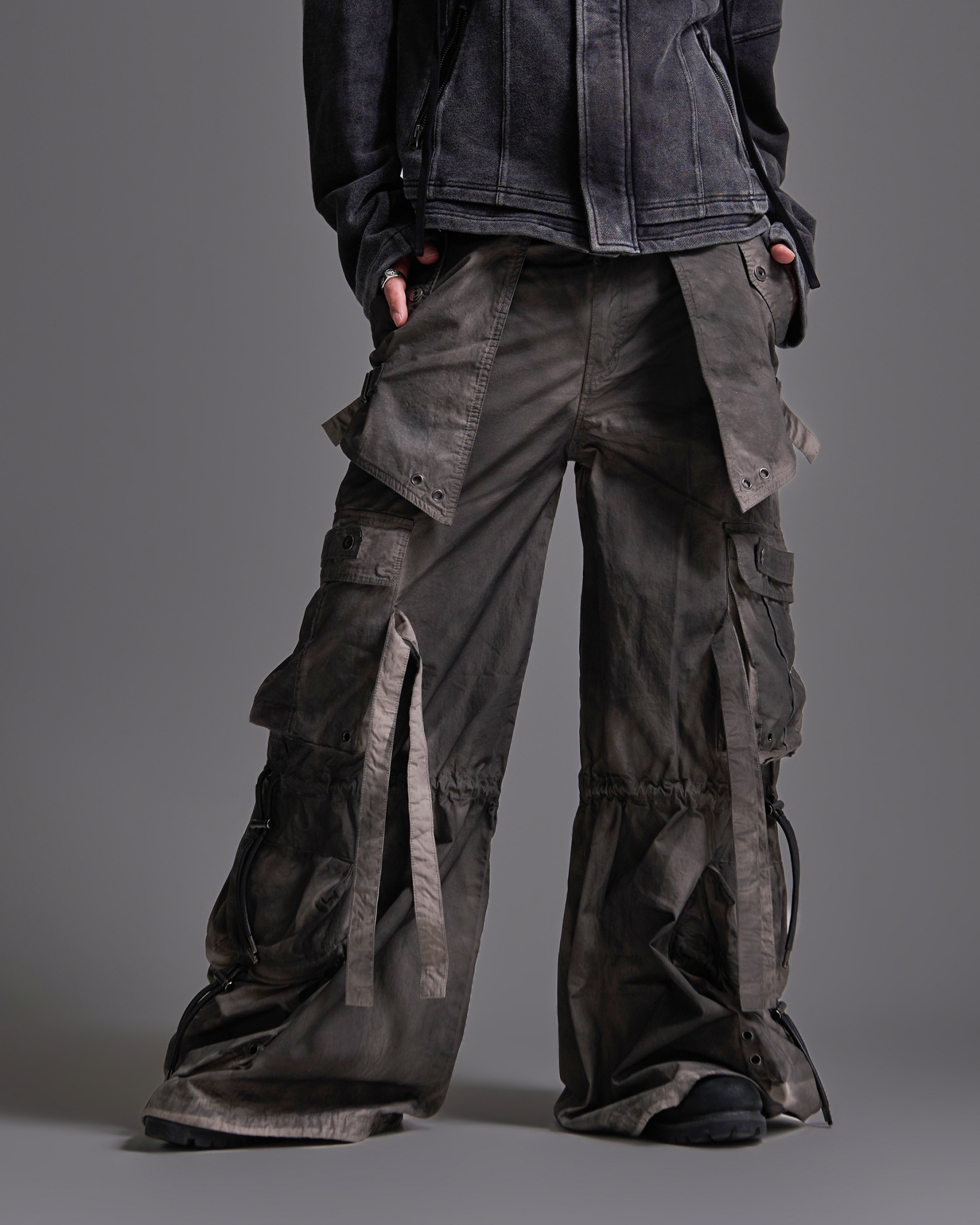 [FUGA] Destroyed Cargo Pants