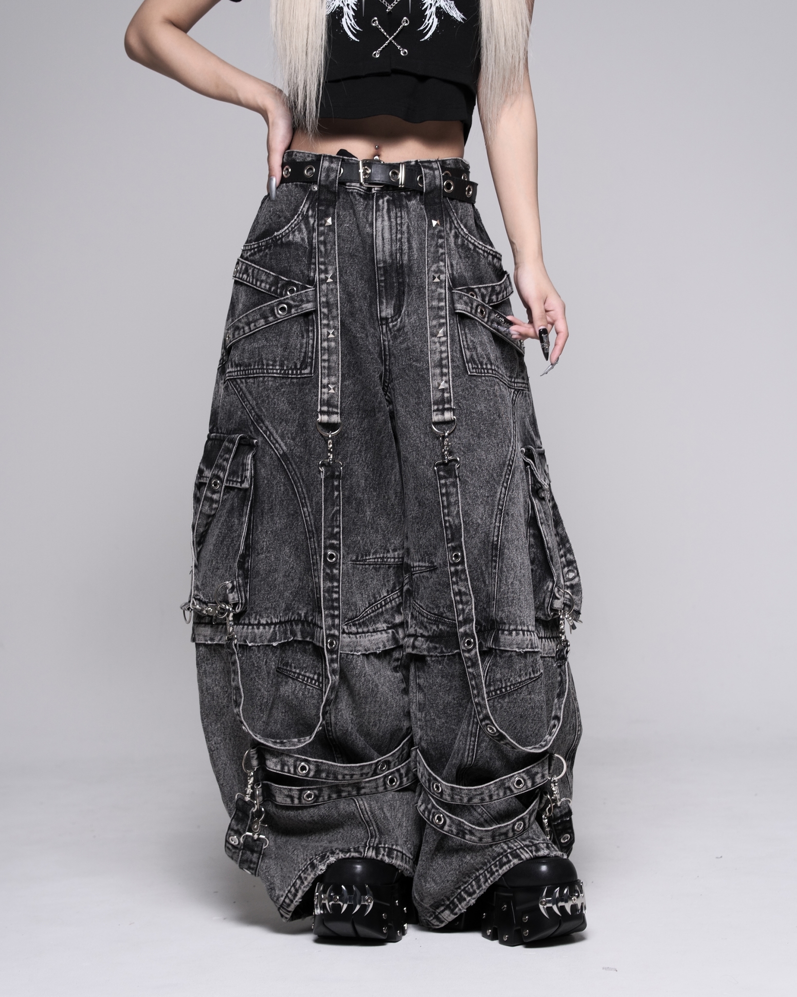 [REFLEM] Convertible Barrel Leg Denim Cargo Pants
