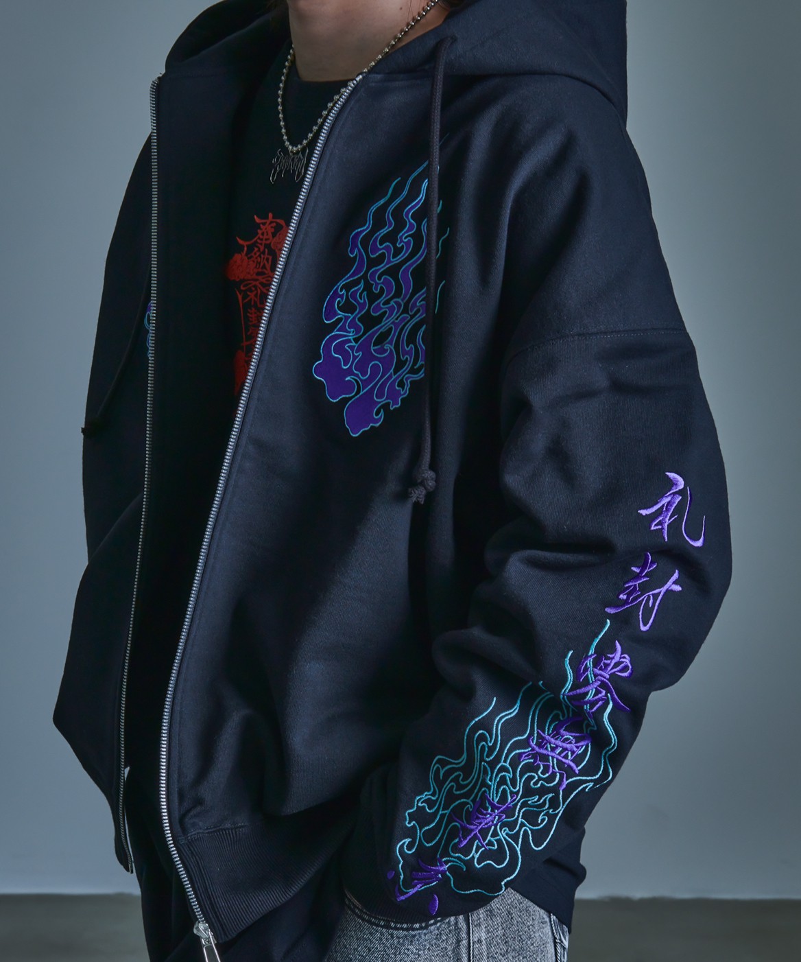 [REFLEM] Will-o'-the-Wisp Embroidered Zip Hoodie