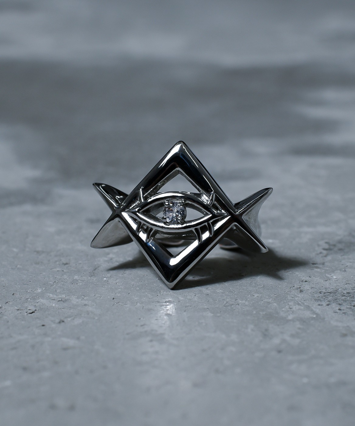 [REFLEM] Thorn Eye Logo Ring