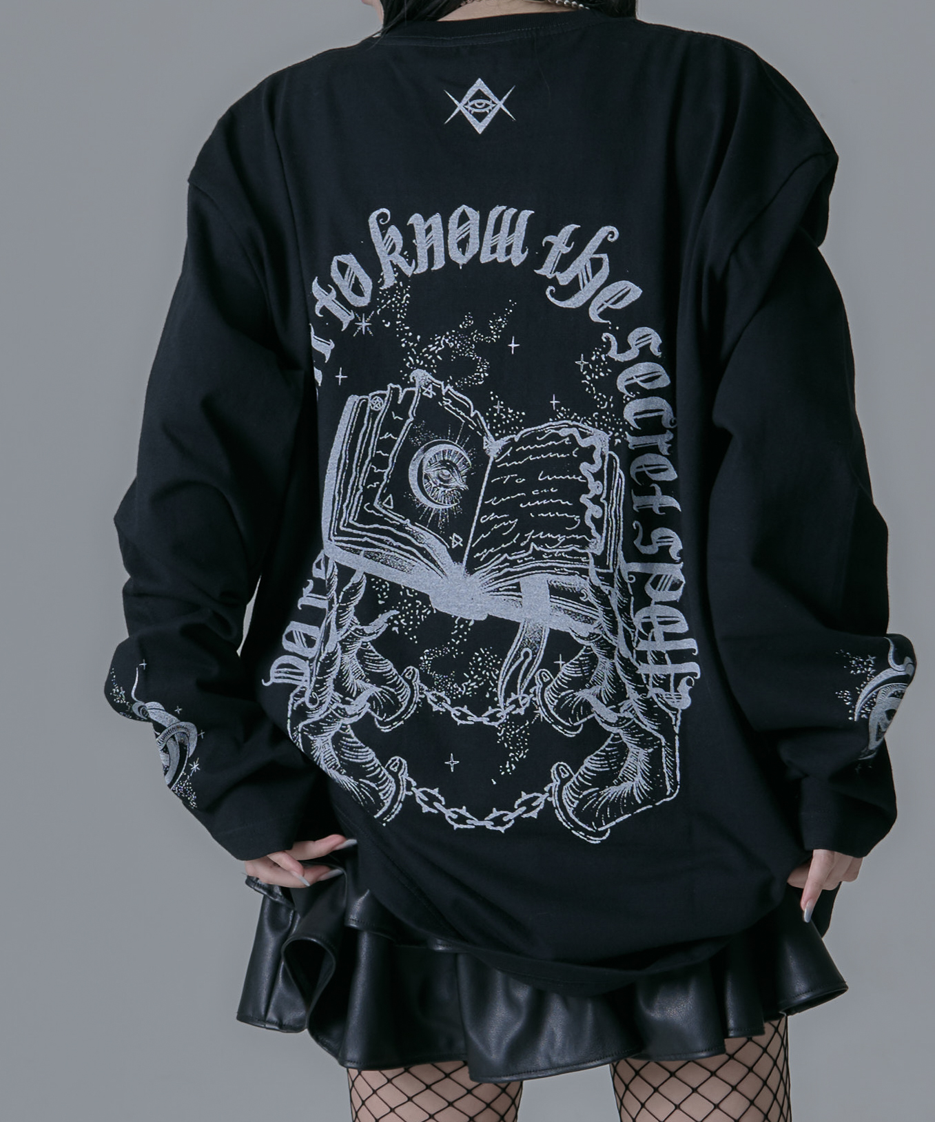 [REFLEM] Grimoire Print Long Sleeve Cutsew