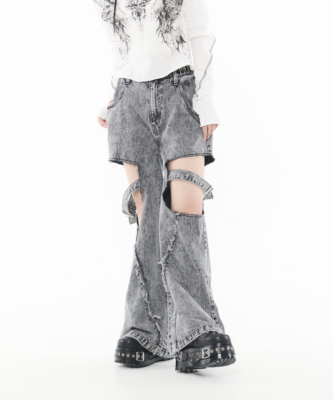 [REFLEM] Cut-out Denim Pants