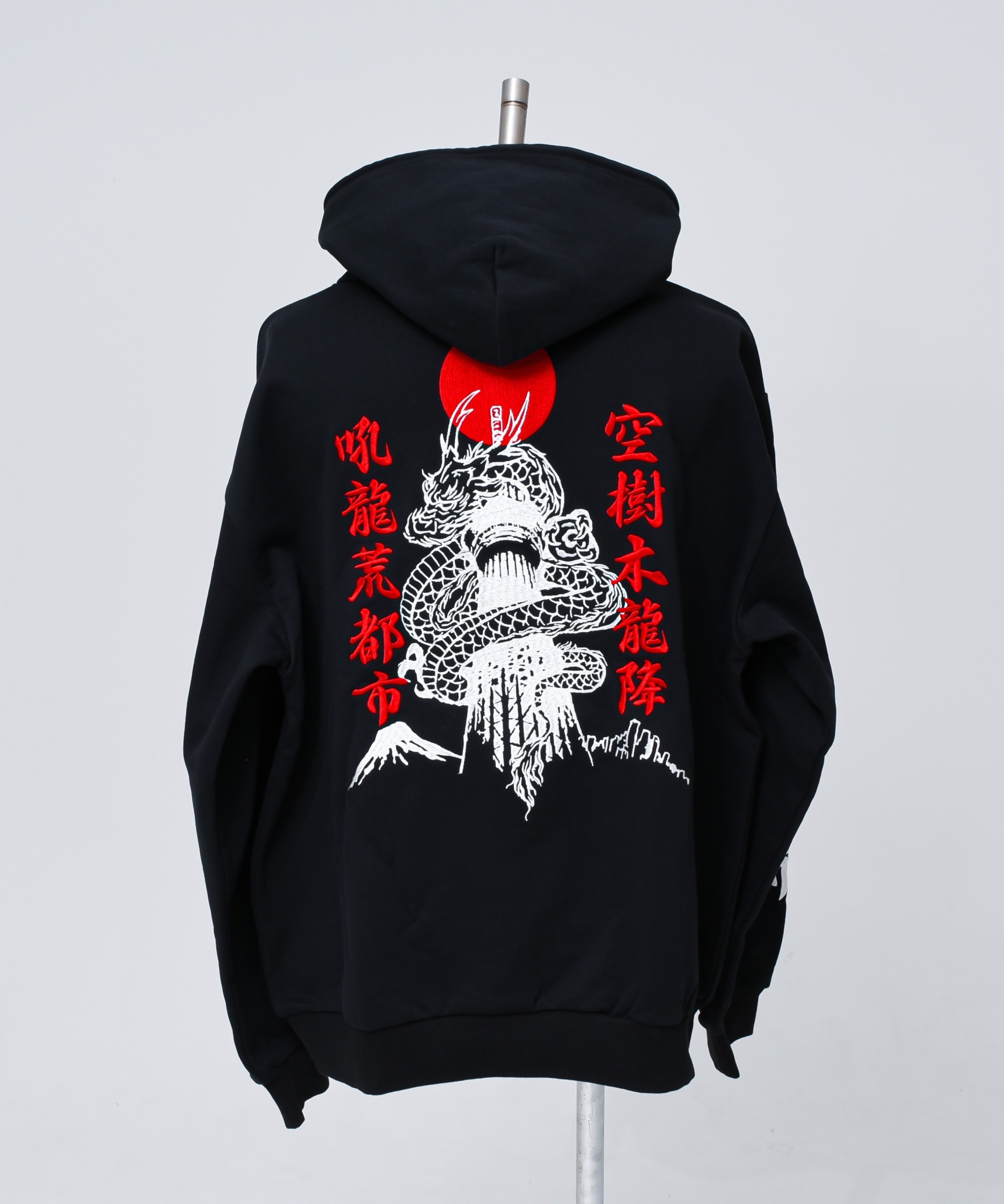 [LUDI] Embroidered Pullover Hoodie (Omiyage)