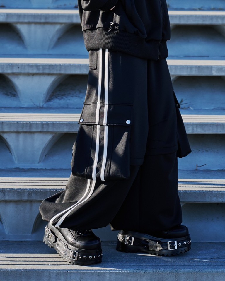 [REFLEM] Convertible Wide Leg Cargo Track Pants