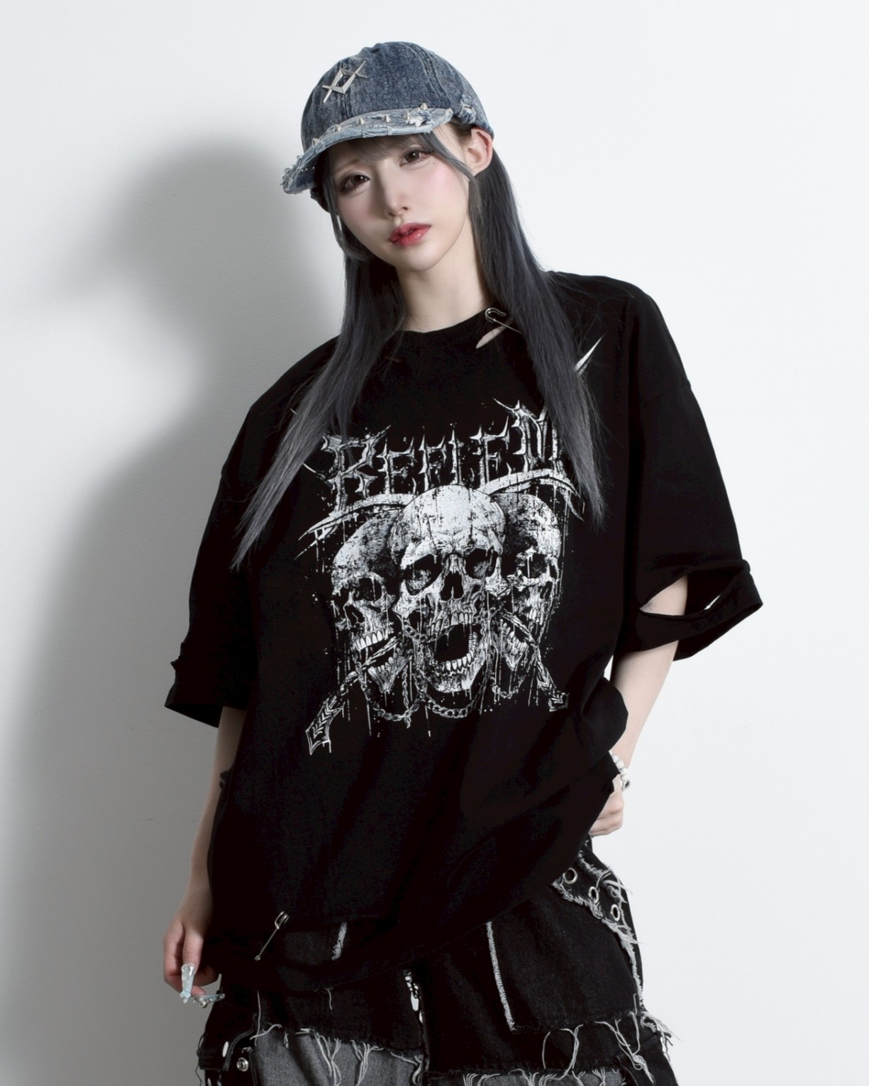 [REFLEM] Skull Print Damaged T-Shirt