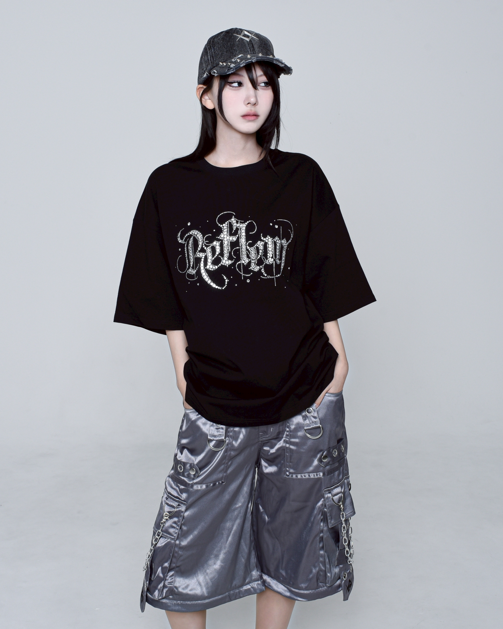 [REFLEM] Logo Rhinestone T-Shirt