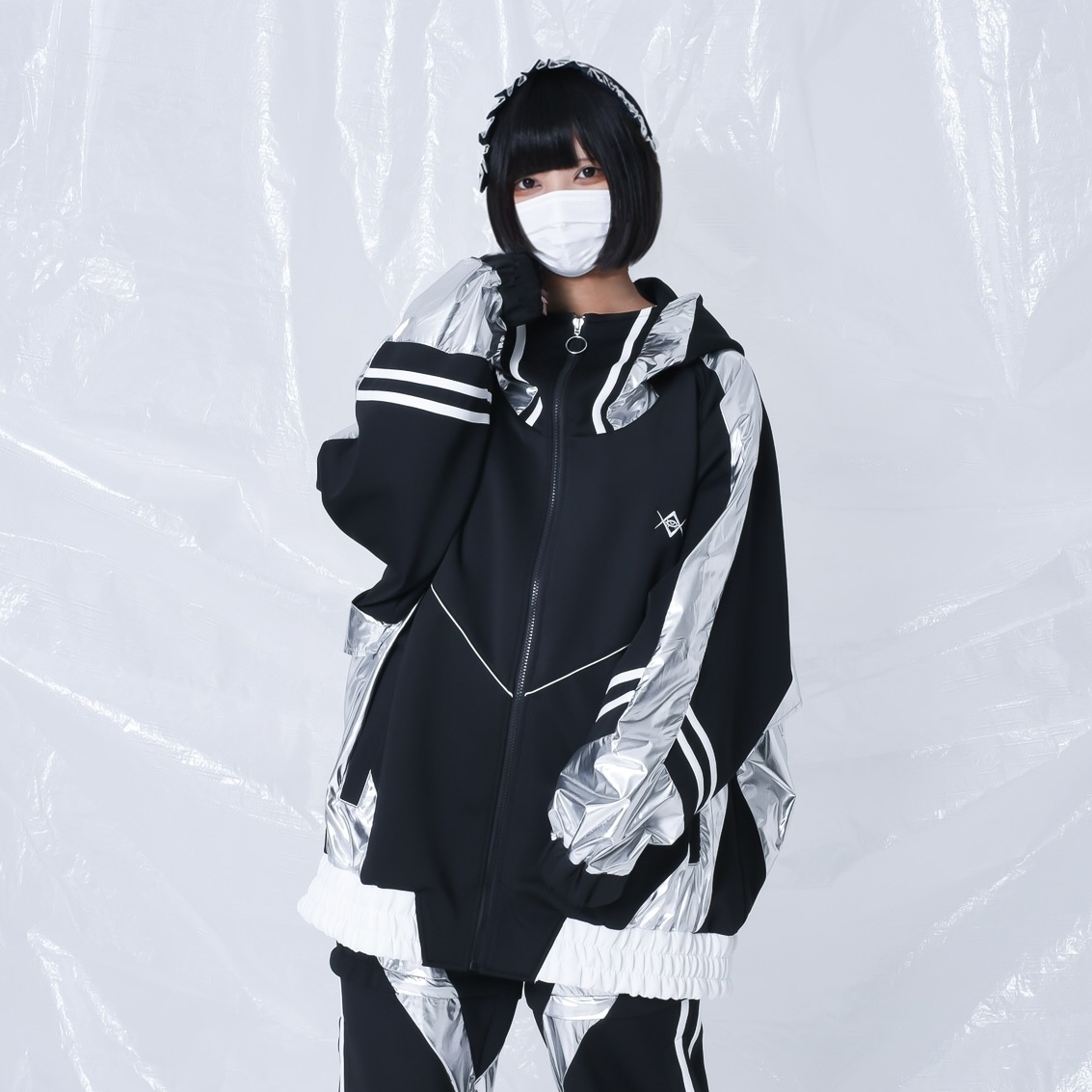 [REFLEM] BIG Switching Metallic Jersey Hoodie