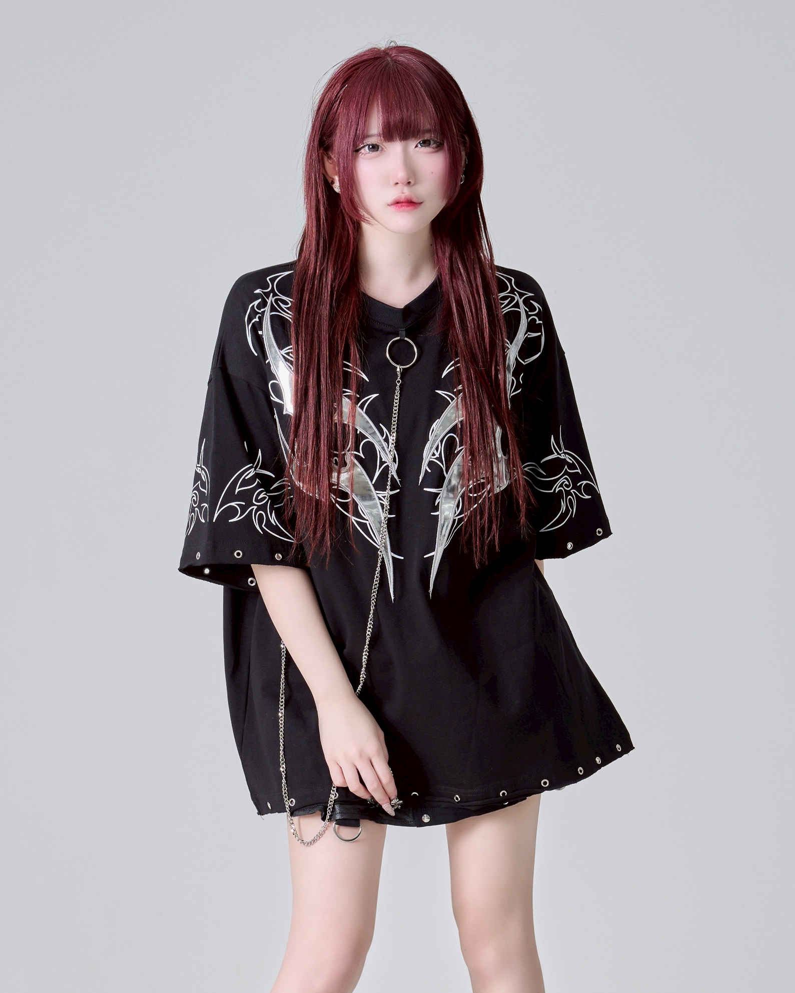[REFLEM] Tribal-Design T-Shirt with Chain
