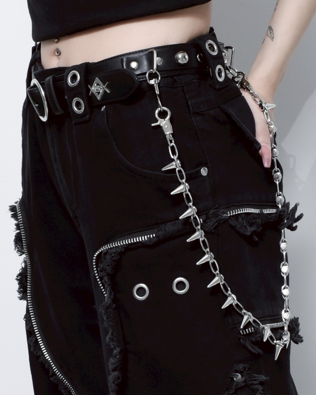 [REFLEM] Studded Belt with Spike Chain