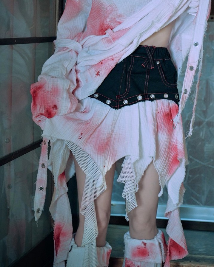 [Grrr the Lipper] "I Got Covered in Your Blood" Skirt