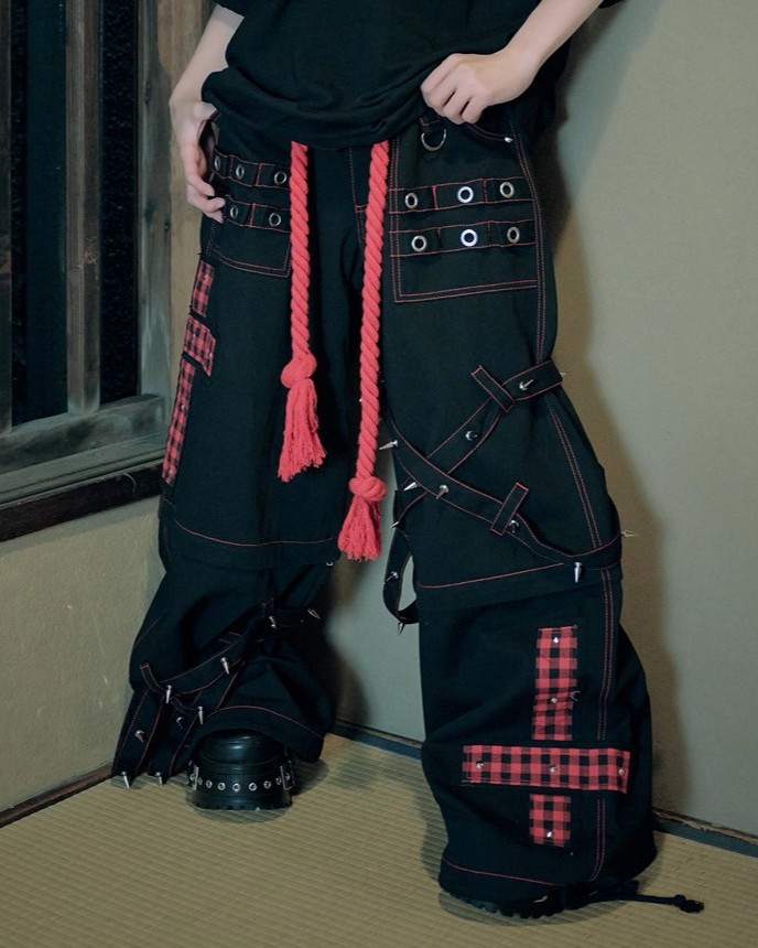 [Grrr the Lipper] Sacred Rope Convertible Pants