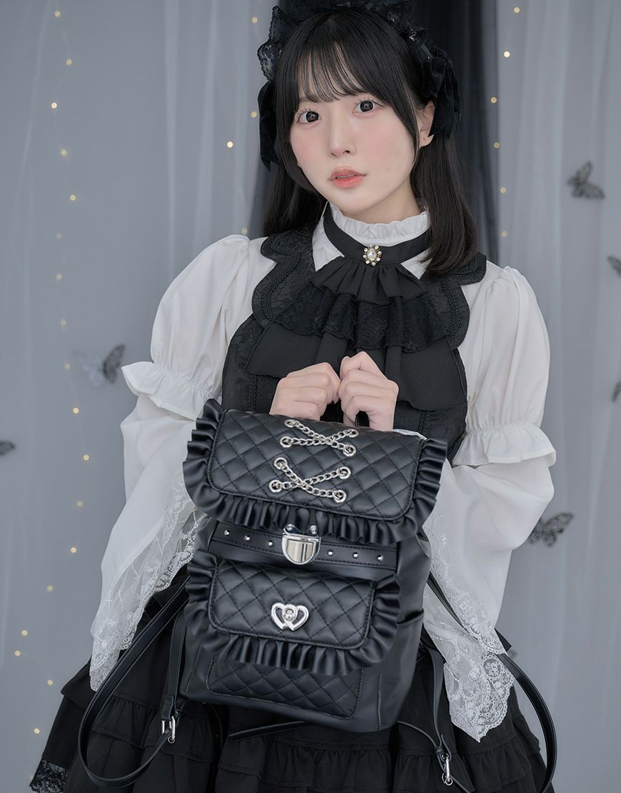 [ililil] Jirai Girly’s All-Black Frilly ‘Sin’ Backpack