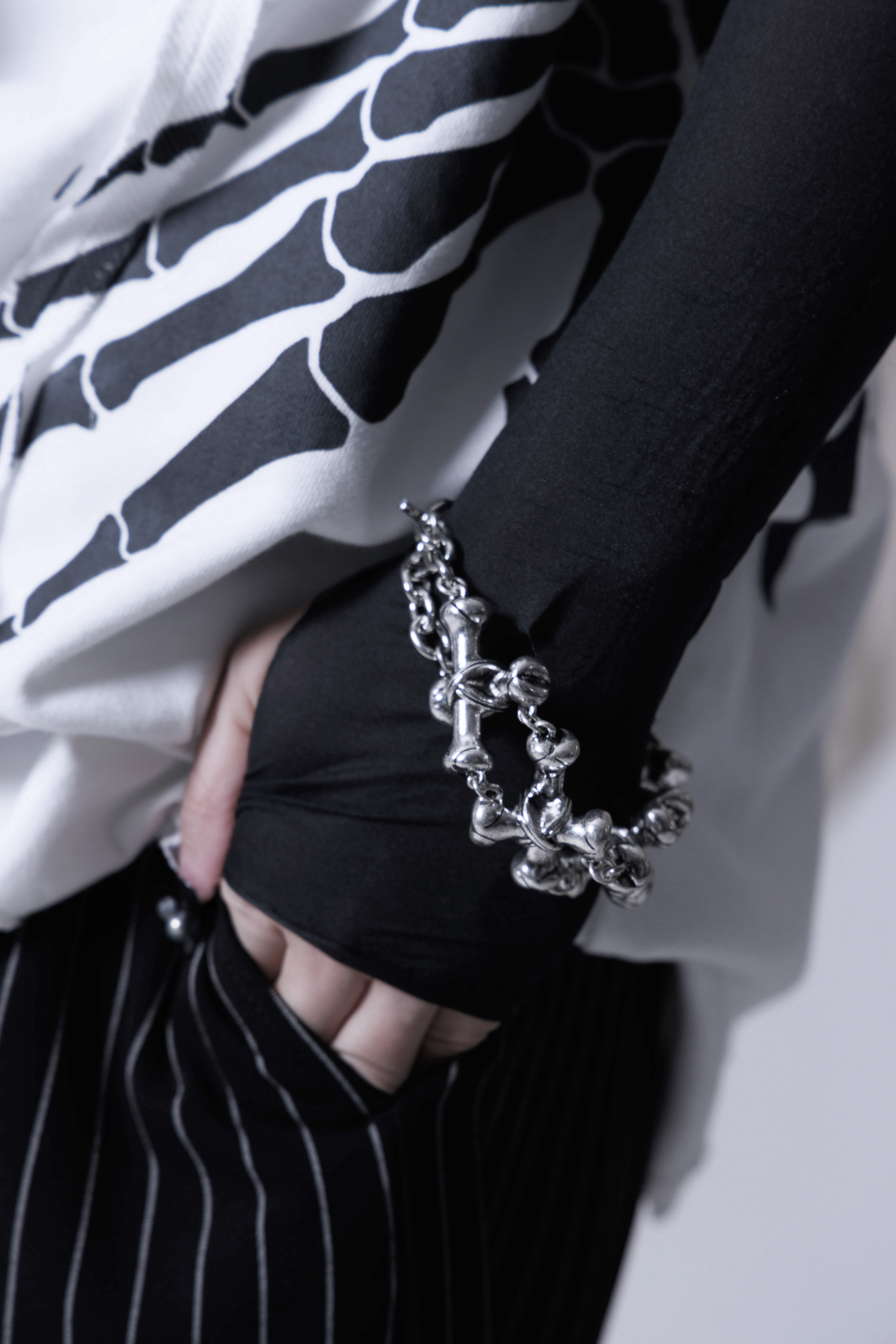 [Gamchu] "This is My Guardian Gear." Bone Bracelet