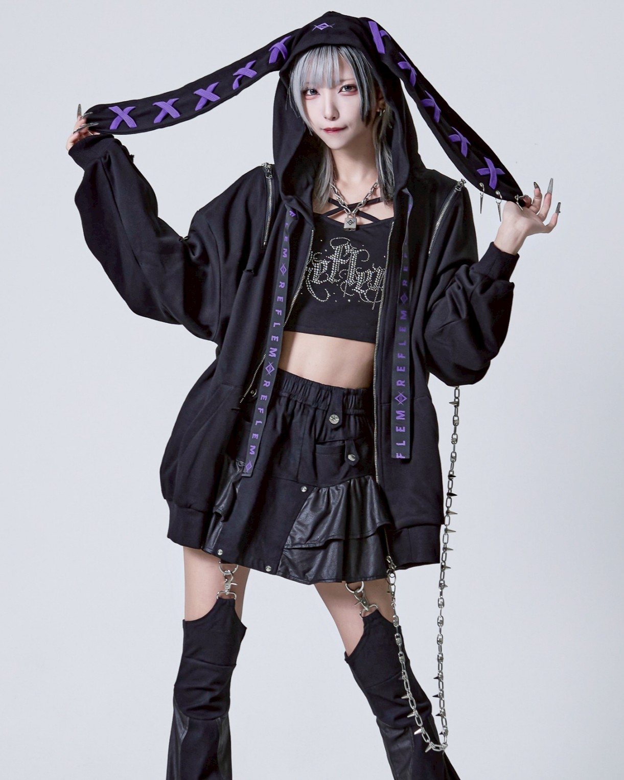 [REFLEM] Zip-Up Hoodie with Bunny Ears and Chain