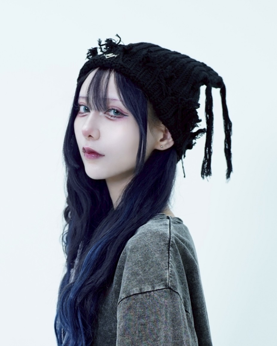 [REFLEM] Knitted Hat with Cat Ears