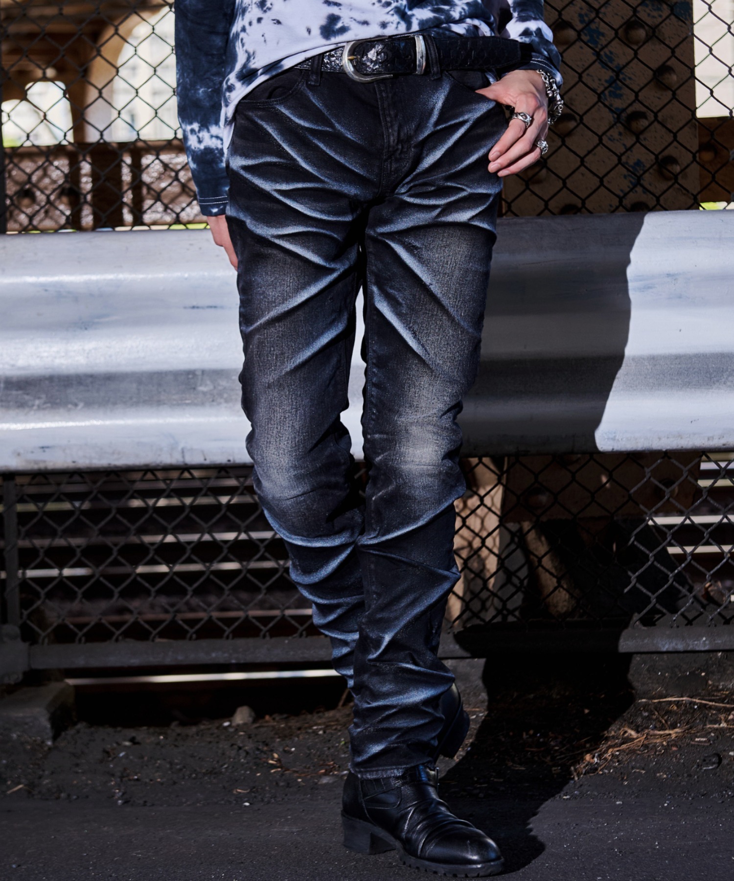 [FUGA] Three-Dimensional Processed Denim Pants