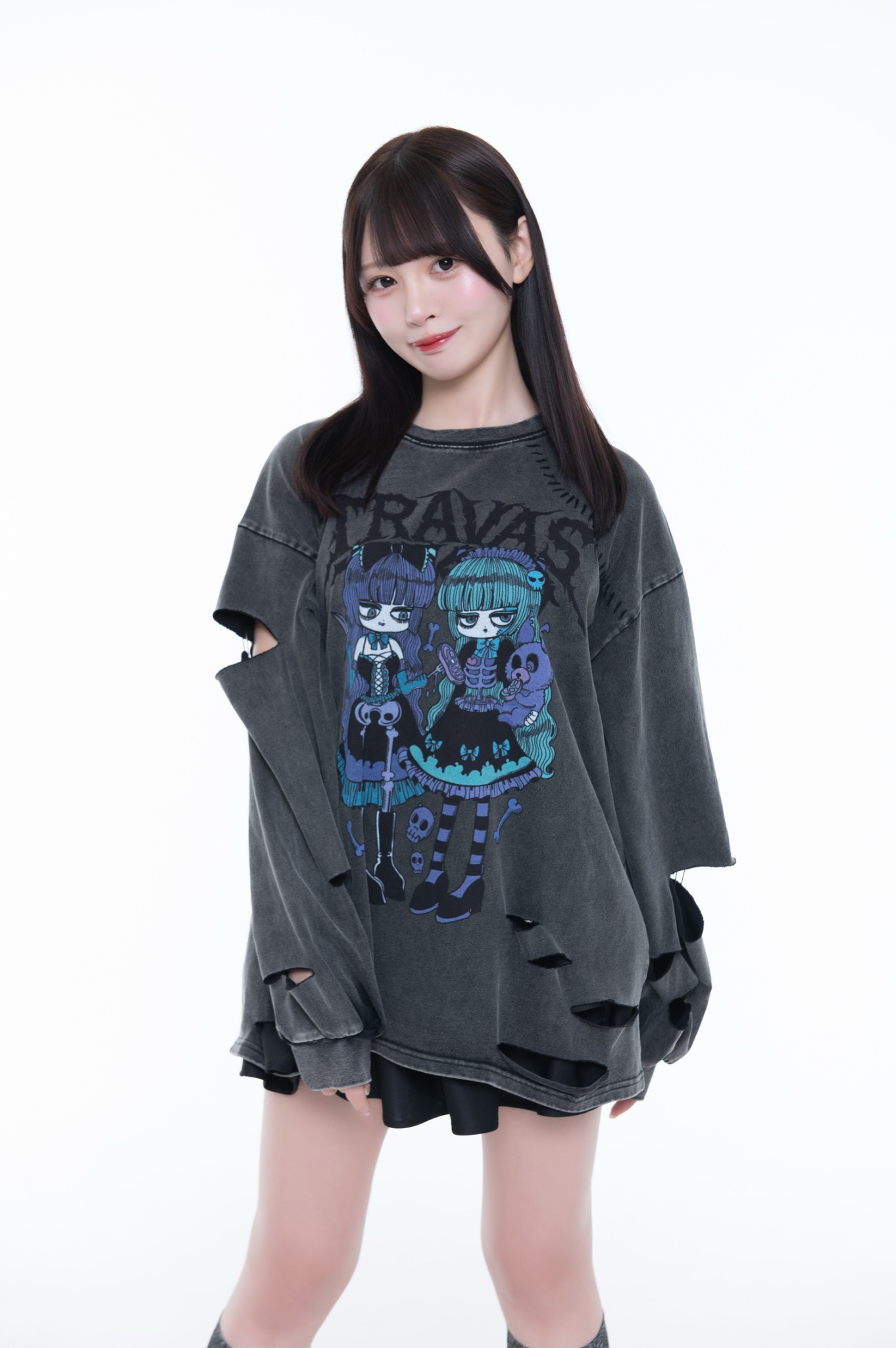 [TRAVAS TOKYO] Printed Illustration Long-Sleeved Tee with Stitching