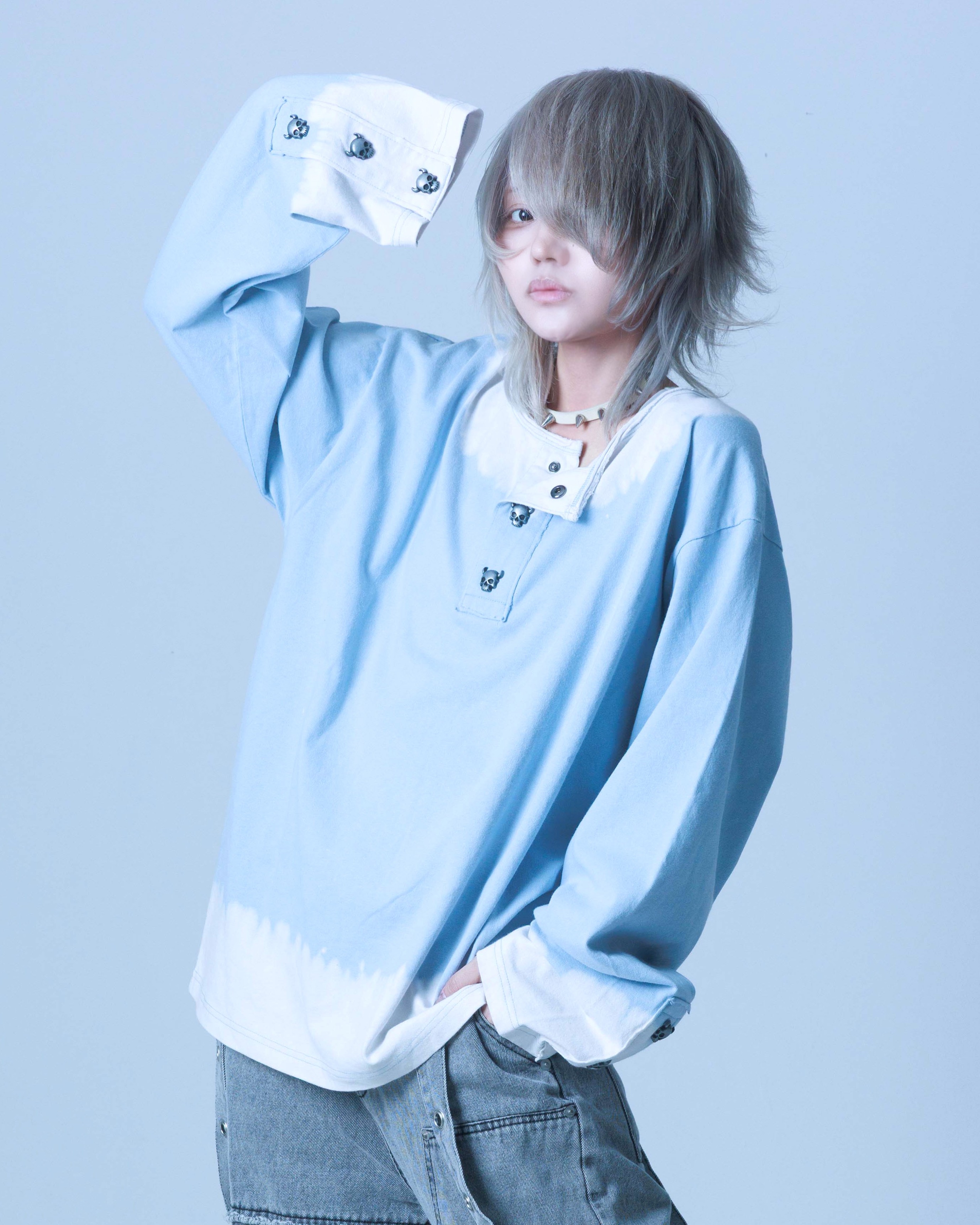 [Gamchu] "Bonliri" Skull Button Bleached Henley Neck Long-Sleeved T-Shirt