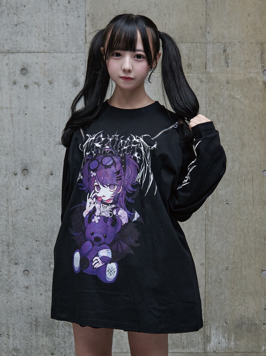 [TRAVAS TOKYO] Tira Collaboration Illustration Long-Sleeved Tee (Devil Version)