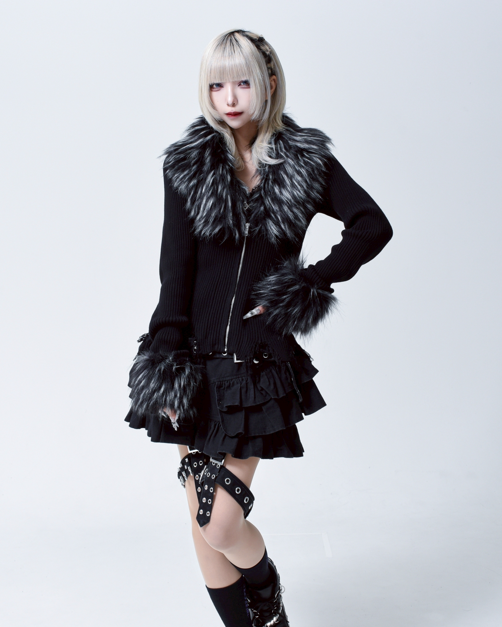 [REFLEM] Zip-Up Knit Cardigan with Fur