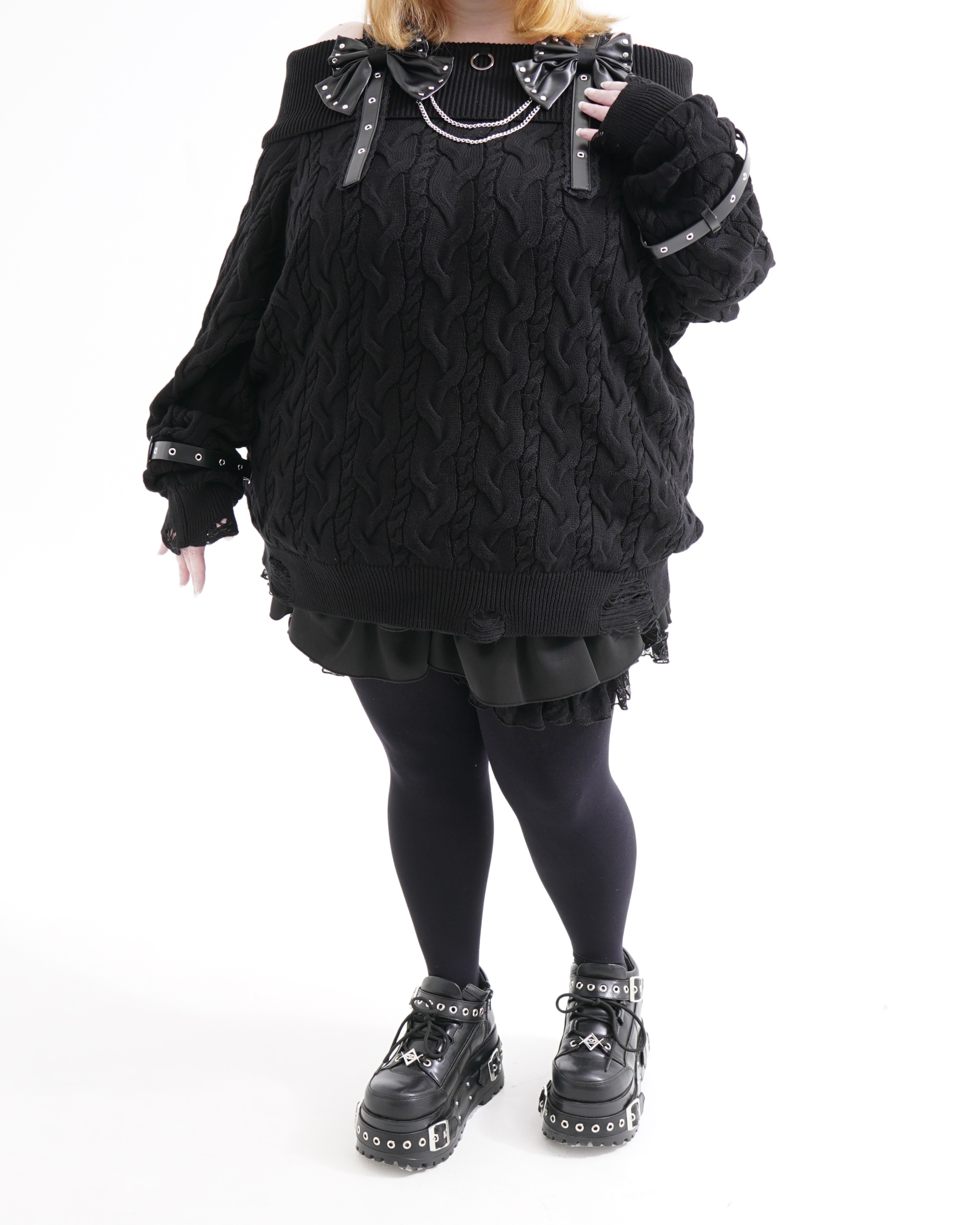 [TRAVAS TOKYO] Off-the-Shoulder Cable Knit Top [PLUS SIZE]